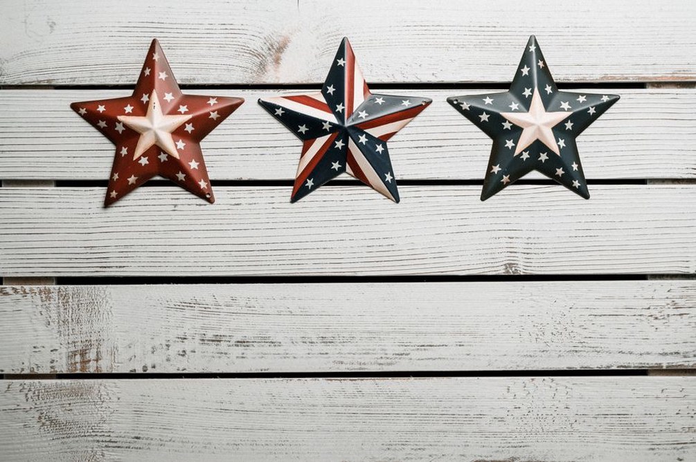 Enamel star barrettes in primary colours from the 1960s