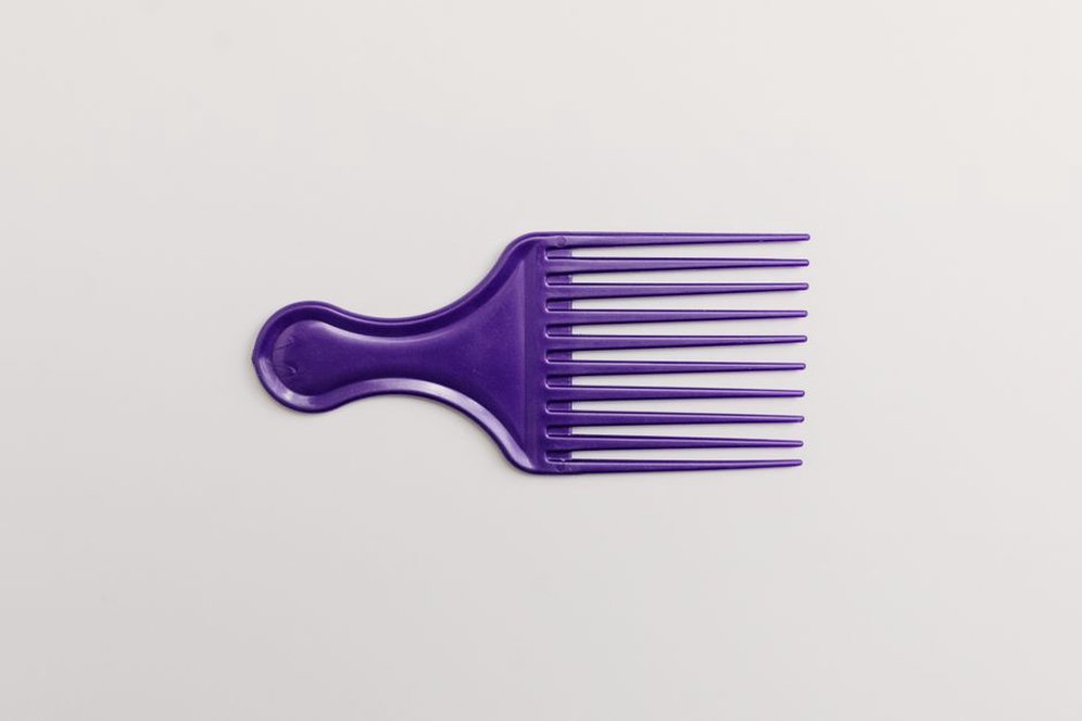 Set of three colourful cellulose acetate hair combs from the Ziggy Colors 3 series
